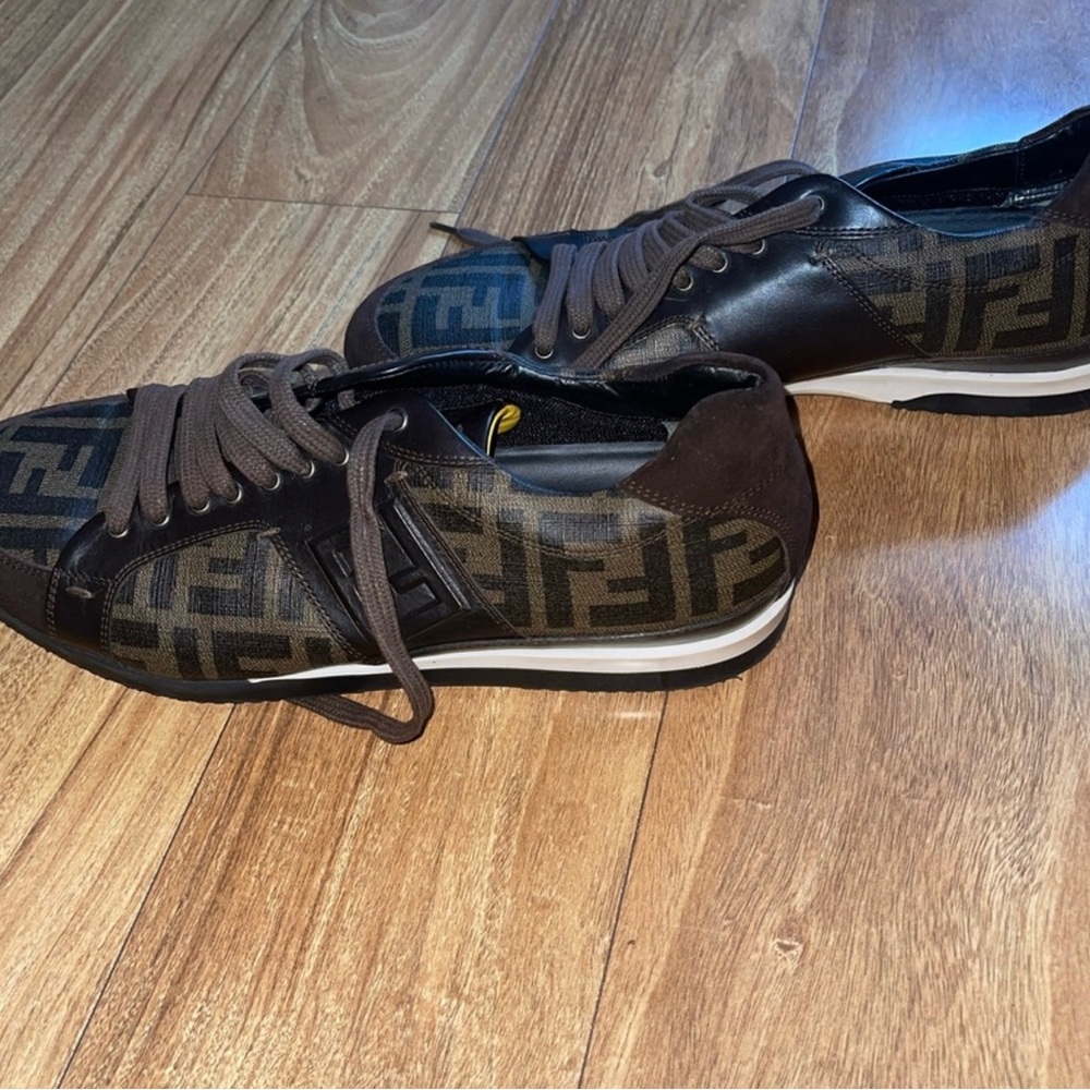 Fendi shoes still good condition